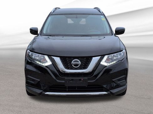 Certified 2018 Nissan Rogue SV image 3