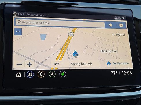 Used 2022 Chevrolet Bolt EUV Premier w/ Sun & Sound Package image 17