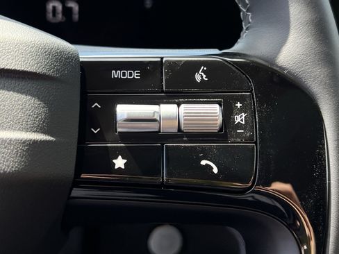 New 2026 Kia Sorento S w/ S Panoramic Sunroof Package FWD image 23