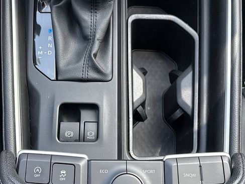 Used 2025 Toyota Grand Highlander FWD image 31