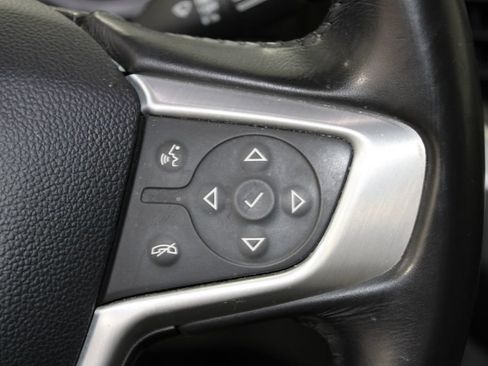 Used 2019 GMC Acadia SLE FWD image 32