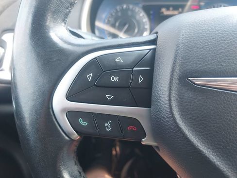 Used 2016 Chrysler 200 Limited FWD image 23