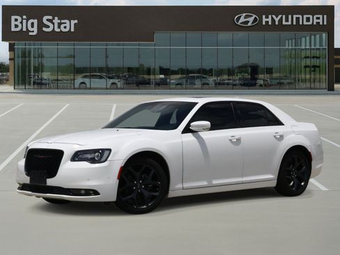 Used 2023 Chrysler 300 S RWD image 1