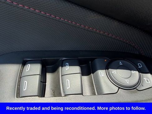 Used 2023 Chevrolet TrailBlazer RS w/ Technology Package FWD image 23