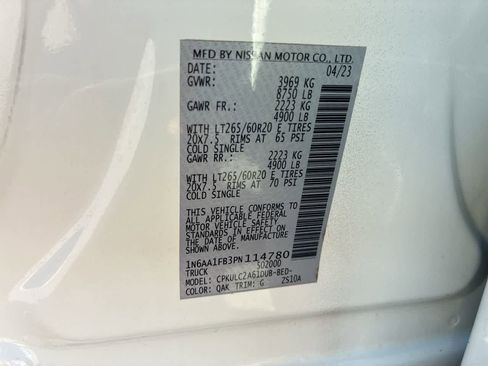 Used 2023 Nissan Titan SV w/ SV Convenience Package AWD/4WD image 32