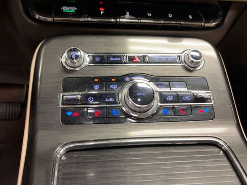 Used 2021 Lincoln Nautilus Reserve w/ Cargo Utility Package image 18