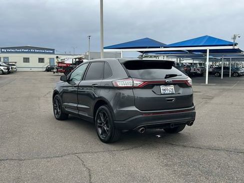 Certified 2018 Ford Edge SEL w/ Equipment Group 201A image 5