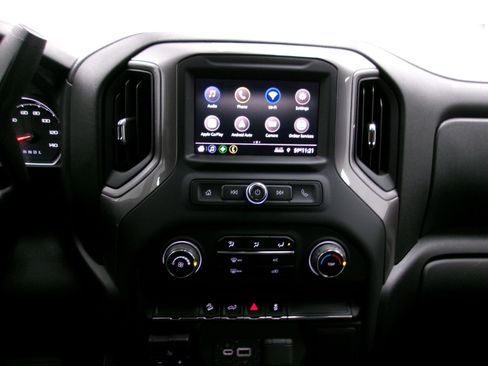 Certified 2021 Chevrolet Silverado 1500 Custom Trail Boss w/ Safety Confidence Package image 9