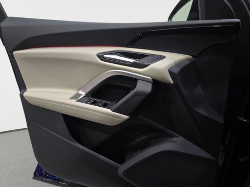 New 2025 Audi Q5 2.0T Premium image 26