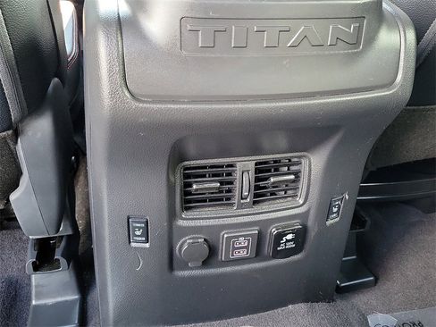 Used 2023 Nissan Titan PRO-4X w/ Pro-4x Convenience Package image 21