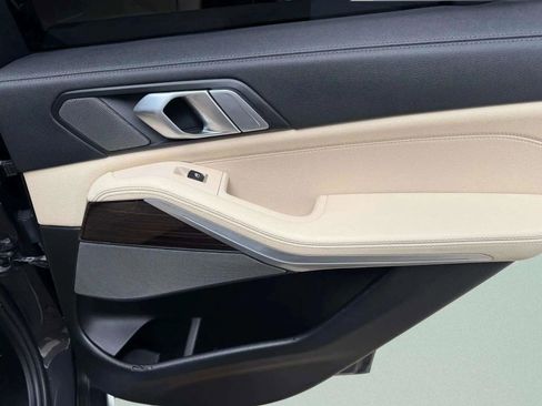 Used 2021 BMW X5 xDrive40i w/ Premium Package image 13