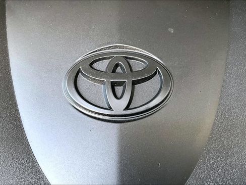 Certified 2023 Toyota RAV4 LE AWD/4WD image 34
