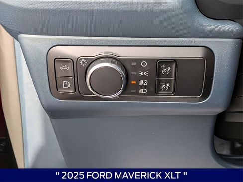 New 2025 Ford Maverick XLT image 17
