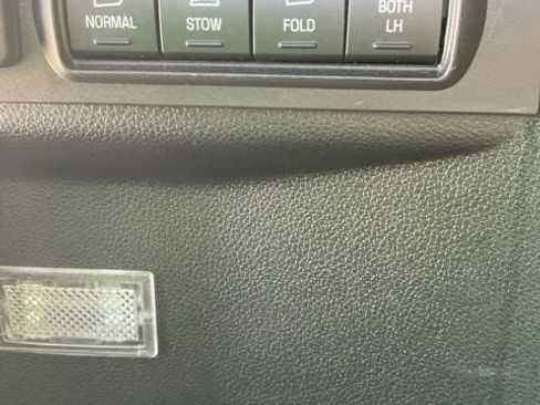 Used 2016 Ford Explorer Limited w/ Equipment Group 301A FWD image 14