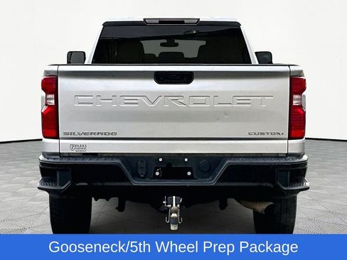 Used 2022 Chevrolet Silverado 2500 Custom w/ Gooseneck/5TH Wheel Package image 7