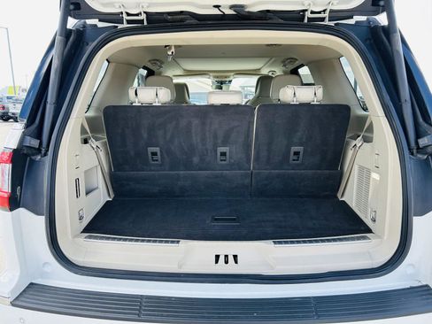 Used 2021 Lincoln Navigator Reserve w/ Luxury Package AWD/4WD image 36