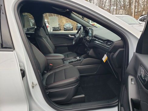 New 2026 Ford Escape ST-Line w/ Cold Weather Package image 18