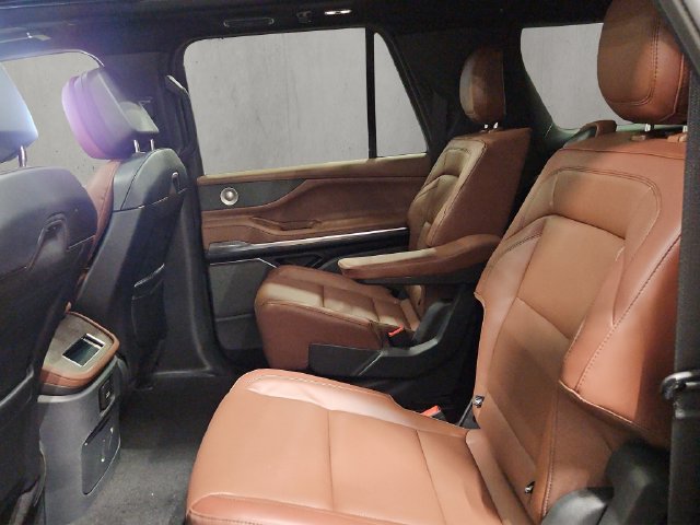 New 2027 Lincoln Navigator L Reserve AWD/4WD image 19