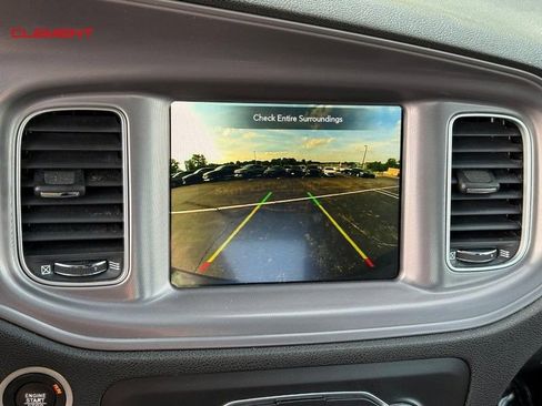 Used 2023 Dodge Charger SXT RWD image 28