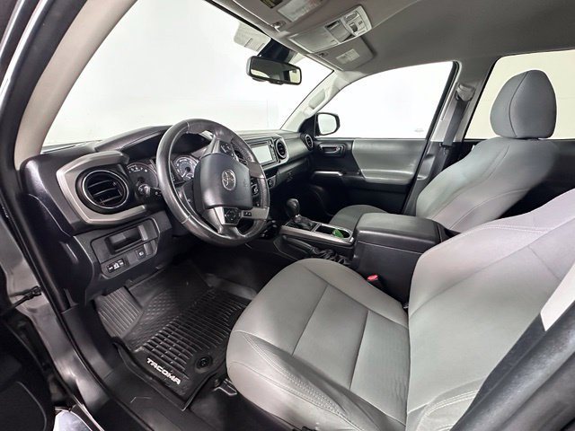 Used 2019 Toyota Tacoma SR5 AWD/4WD image 12