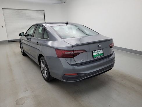 Used 2022 Volkswagen Jetta SE FWD image 5