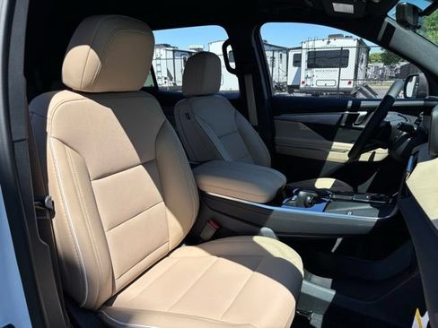 New 2026 Buick Enclave Preferred w/ Power Package FWD image 34