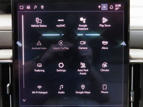 Used 2025 GMC Yukon Denali image 26