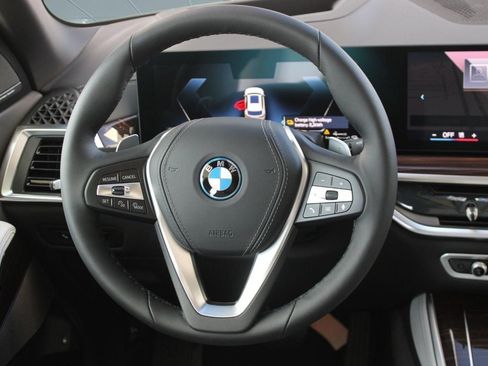 Used 2026 BMW X5 xDrive50e AWD/4WD image 10