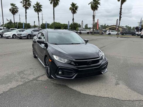 Used 2021 Honda Civic Sport image 2