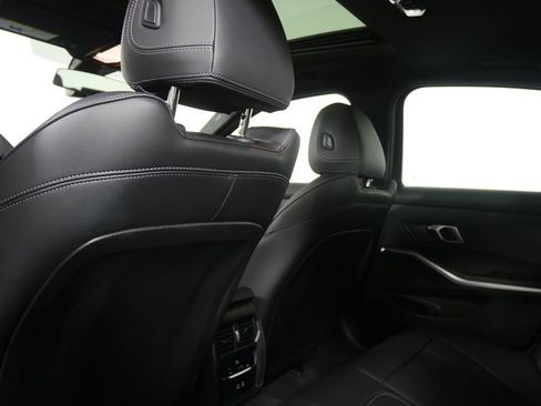 Used 2025 BMW 330i Sedan image 16