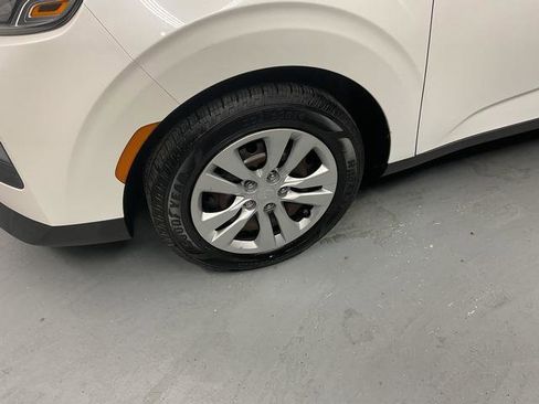 Used 2021 Kia Soul LX FWD image 4