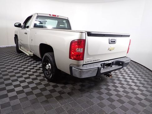 Used 2009 Chevrolet Silverado 1500 W/T RWD image 15