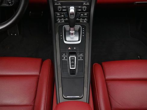 Used 2019 Porsche 911 Carrera S RWD image 8