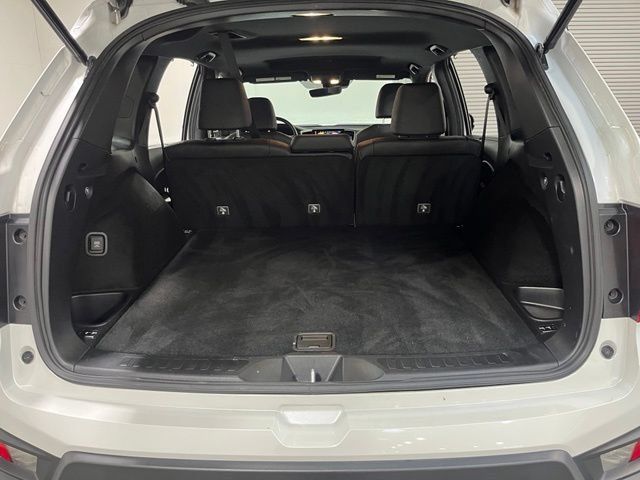 Used 2025 Honda Passport Black Edition image 17