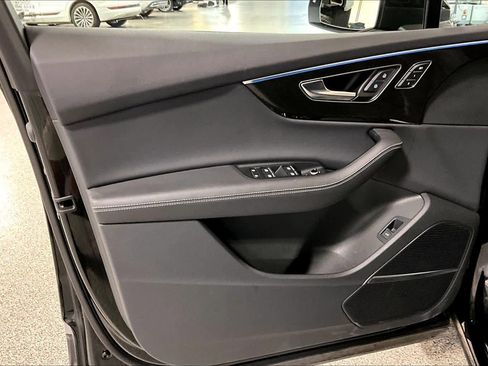 Used 2025 Audi Q7 3.0T Premium Plus AWD/4WD image 20