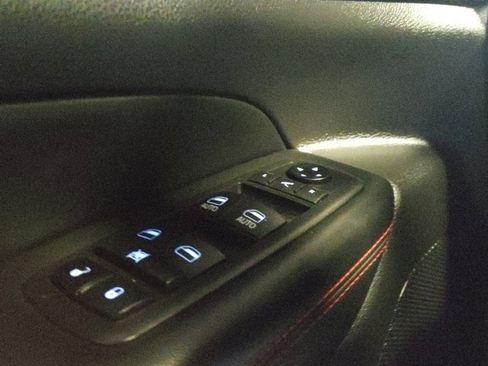 Used 2019 Jeep Grand Cherokee Trailhawk w/ Trailhawk Luxury Group AWD/4WD image 27