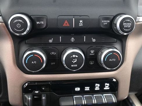 Used 2022 RAM 3500 Laramie AWD/4WD image 20