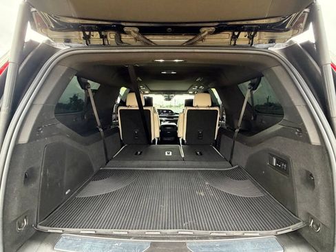 Used 2021 Cadillac Escalade ESV Sport w/ Driver Assist Tech Package AWD/4WD image 21