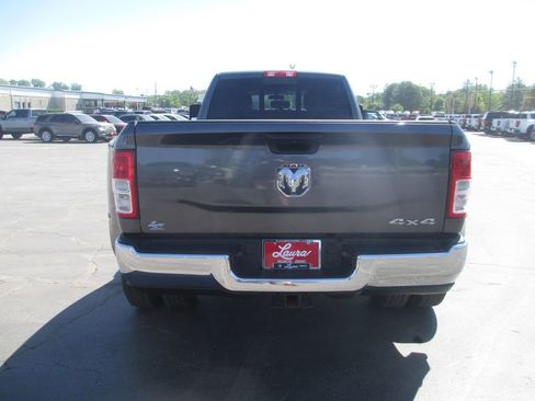 Used 2024 RAM 3500 Tradesman w/ Chrome Appearance Group AWD/4WD image 7