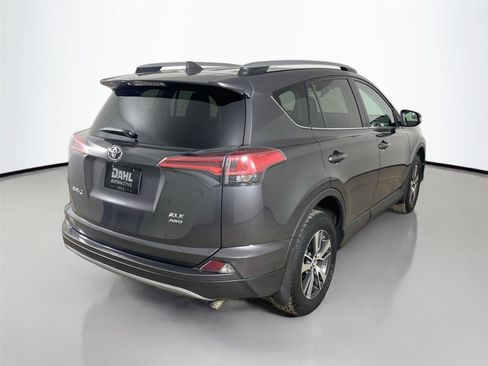 Used 2017 Toyota RAV4 XLE image 7