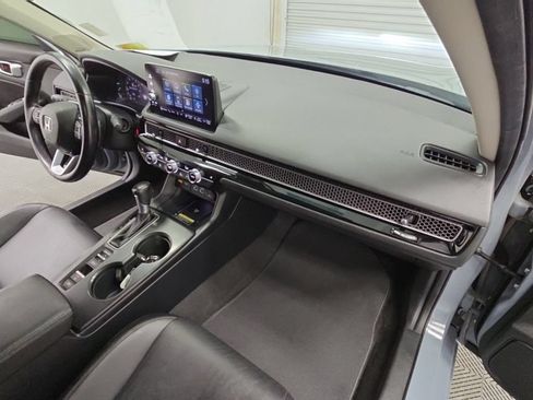 Used 2024 Honda Civic Touring image 39