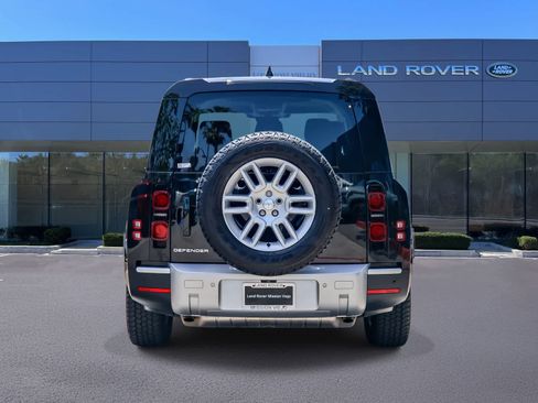 Used 2025 Land Rover Defender 130 S AWD/4WD image 5