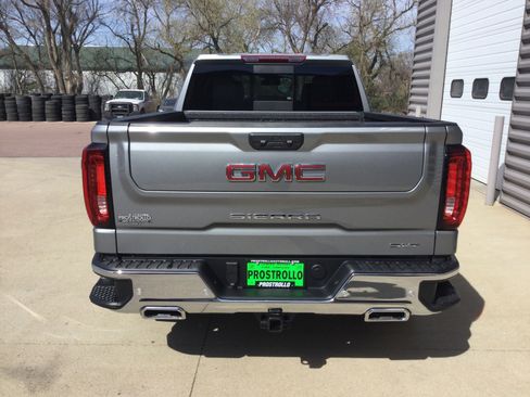 New 2026 GMC Sierra 1500 SLT w/ SLT Premium Plus Package AWD/4WD image 4