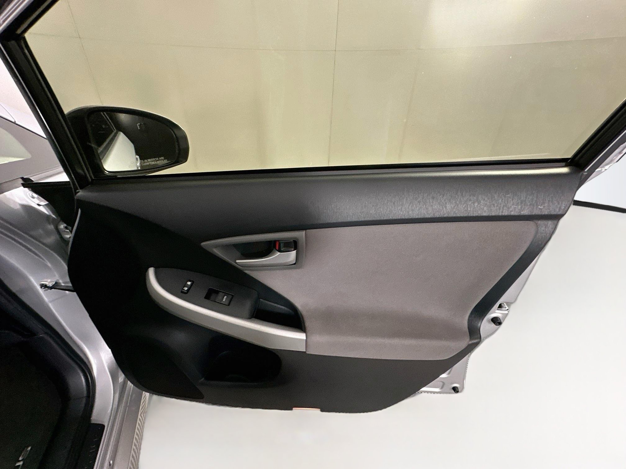 Used 2014 Toyota Prius Three FWD image 29