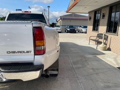 Used 2002 Chevrolet Silverado 3500 LT RWD image 11