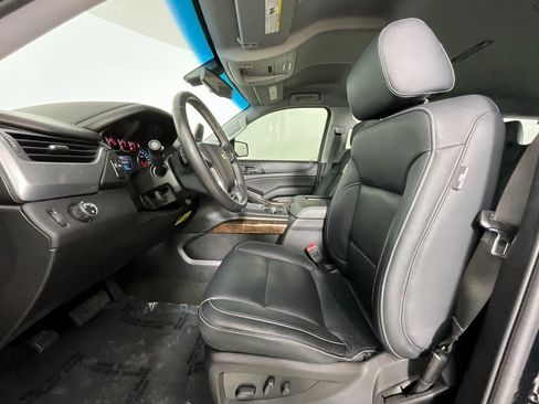 Used 2018 Chevrolet Tahoe LS image 16