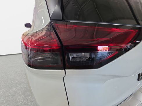 New 2026 Nissan Rogue SV w/ Cold Weather Package FWD image 31