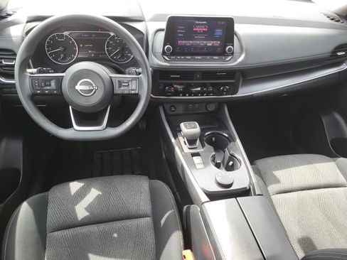Used 2024 Nissan Rogue SV AWD/4WD image 19