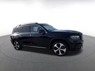 Used 2025 Mercedes-Benz GLB 250 4MATIC video 2