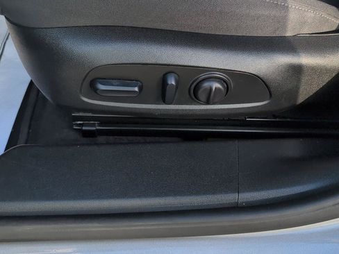 Used 2025 Chevrolet Malibu LT FWD image 20